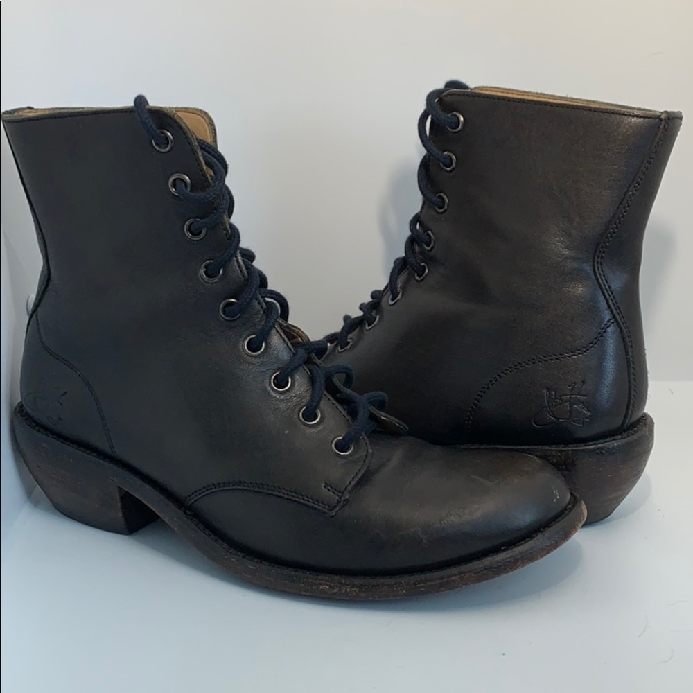 John Fluevog Black Leather Lace-up Boot Size: 9